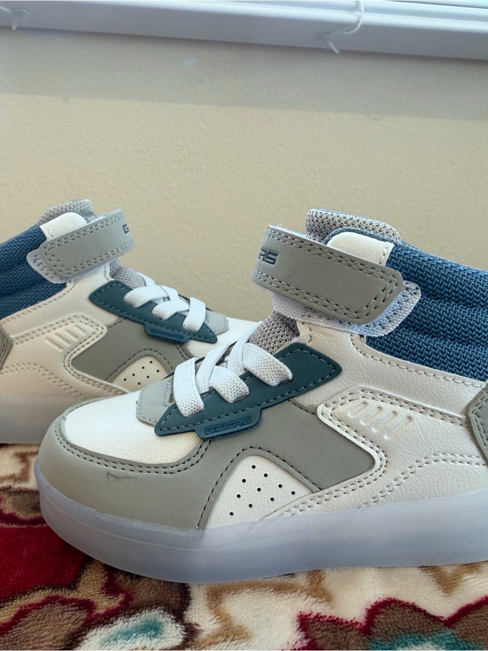 Geers Dream Seek Kids Size 8 High Top Sneakers Gray Blue Hook Loop